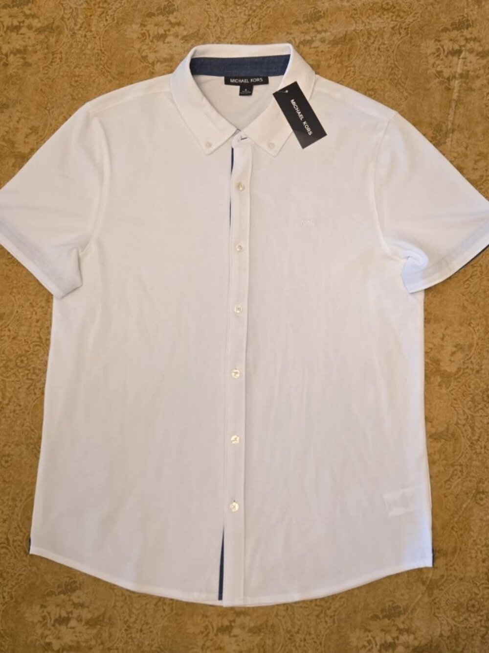 MICHAEL KORS Men's White Button Down Short Sleeve Shirt. Sz. Medium.